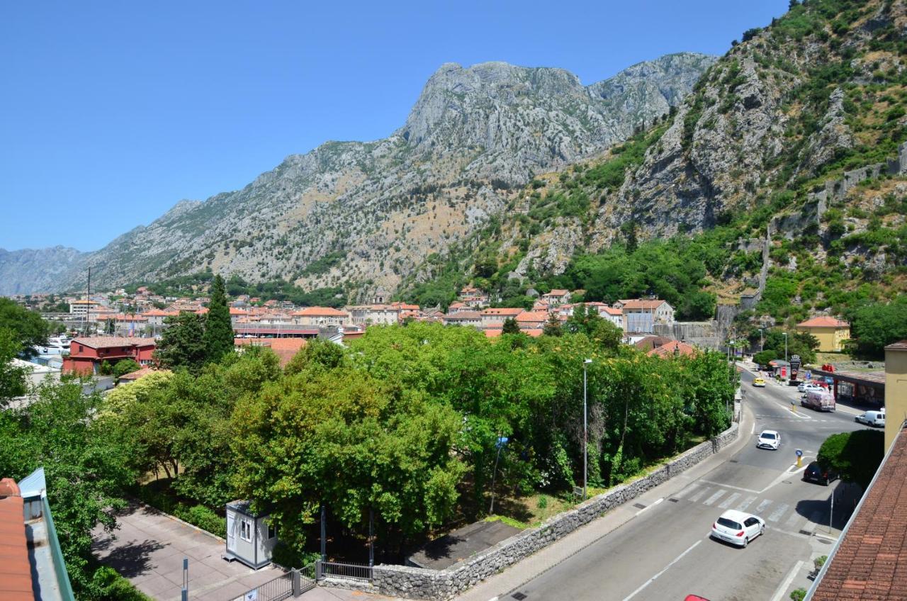 Hotel Porto In Kotor Exteriör bild