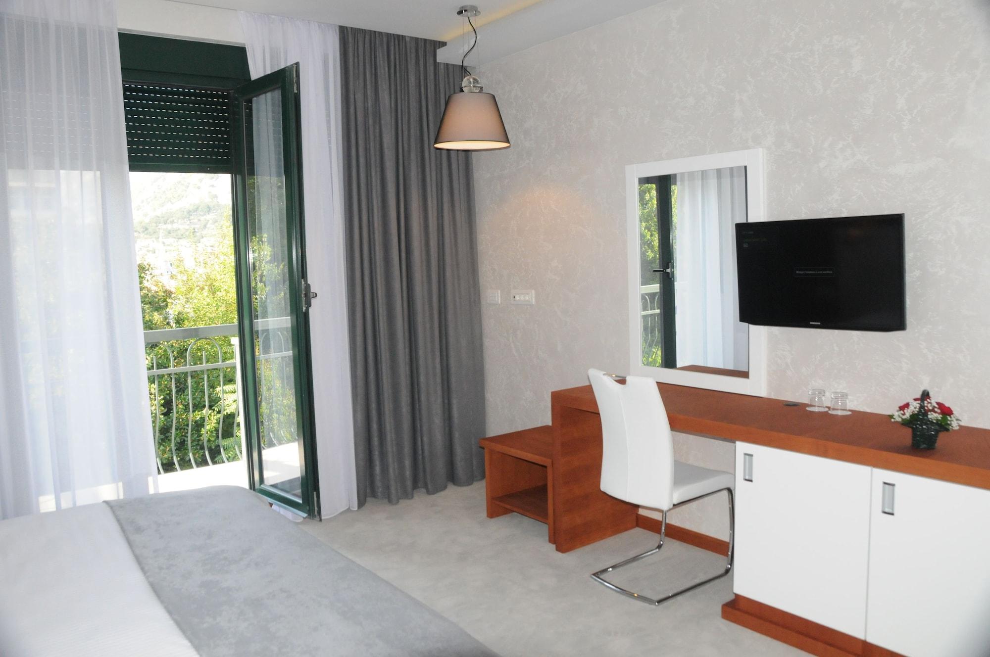 Hotel Porto In Kotor Exteriör bild