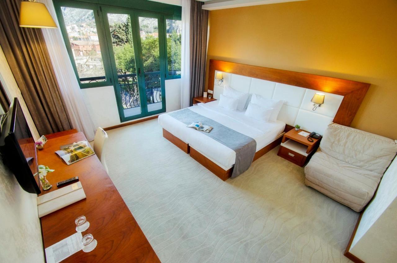Hotel Porto In Kotor Exteriör bild
